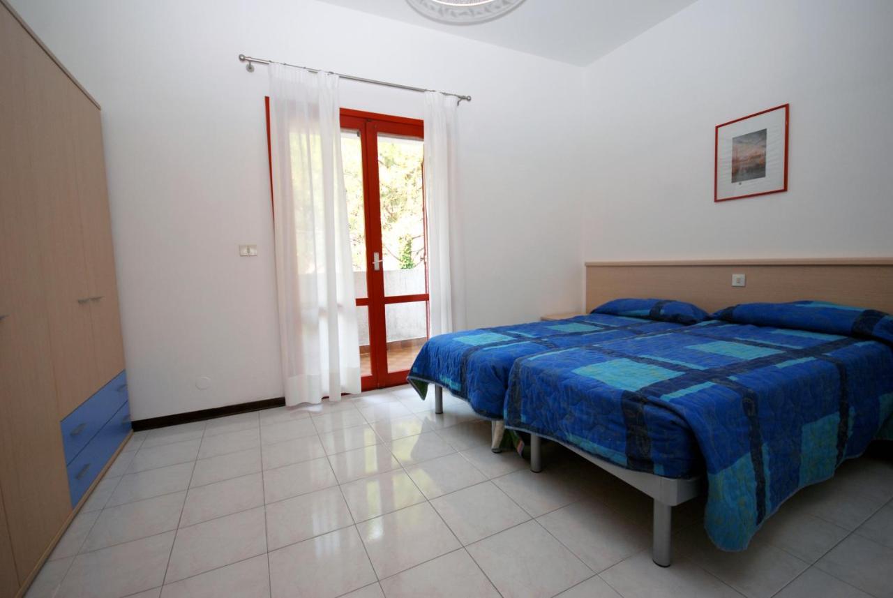 Holiday Village لينانو سابيادورو المظهر الخارجي الصورة