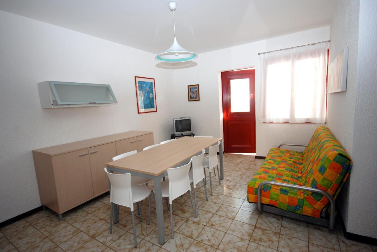 Holiday Village لينانو سابيادورو المظهر الخارجي الصورة
